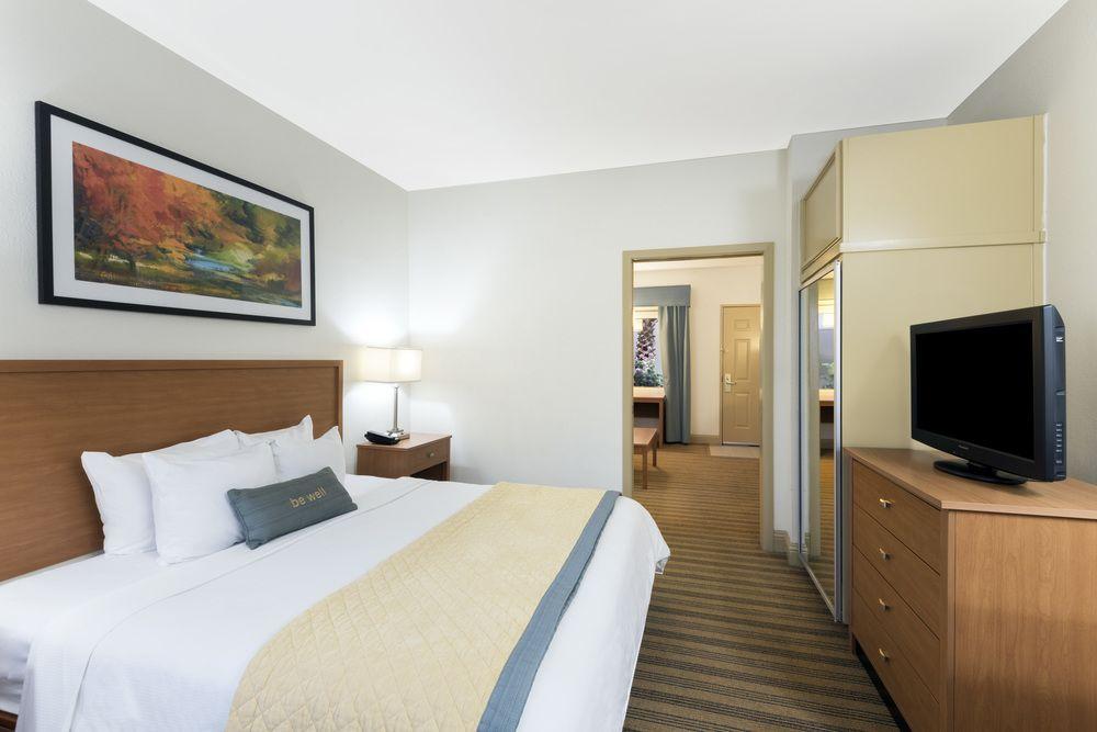 Hotel Comfort Baton Rouge South I-10